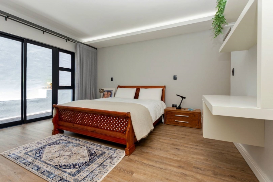 3 Bedroom Property for Sale in Calypso Beach Western Cape